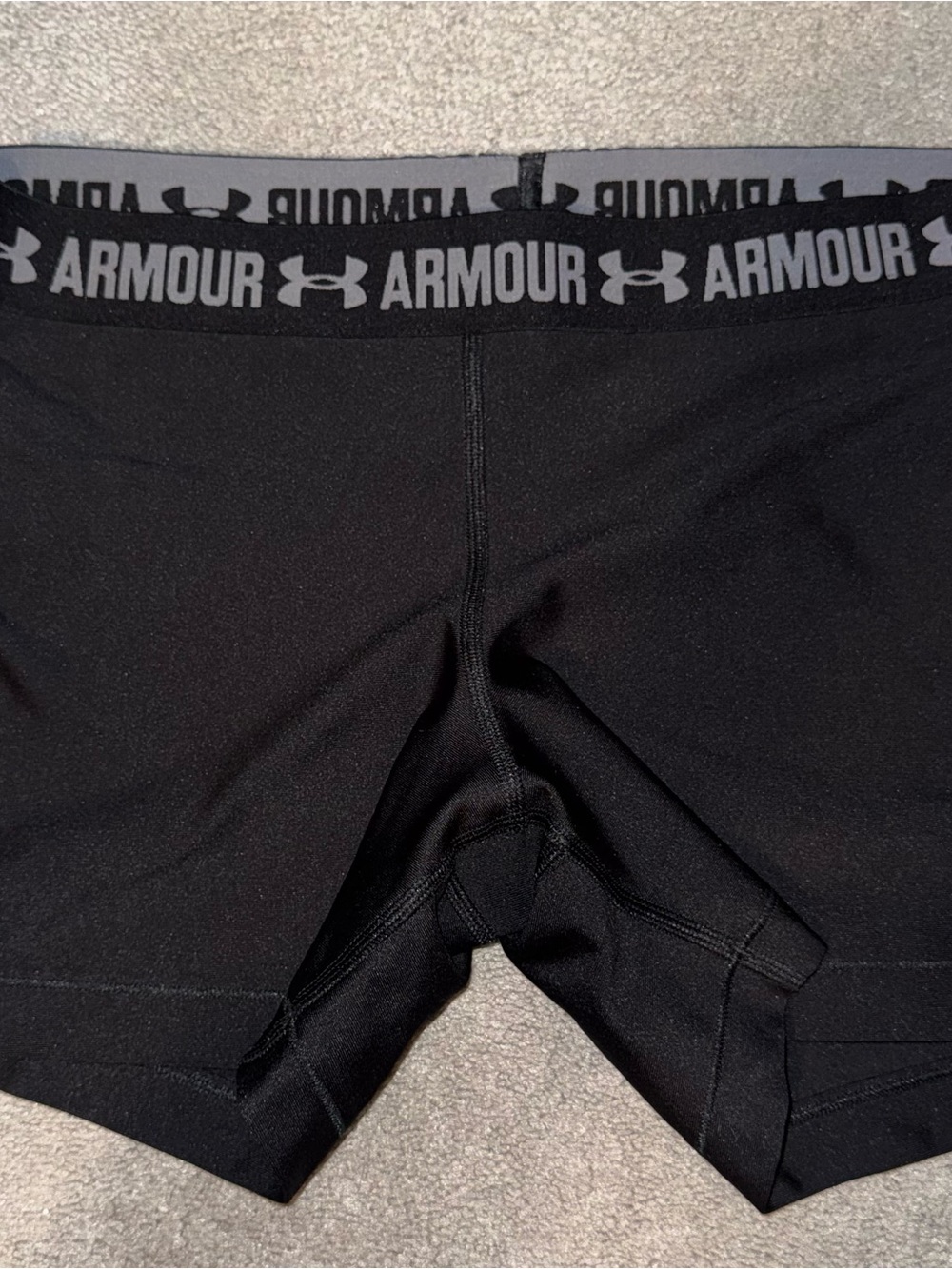 Under Armour Black Athletic Compression Biker Shorts (Size Large)